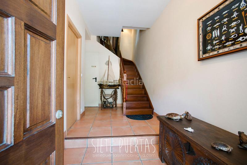 Foto 642d6fdb-b6e4-42d0-9d2b-04d0c349843e. Casa a schiera con riscaldamento parcheggio in Pasaia