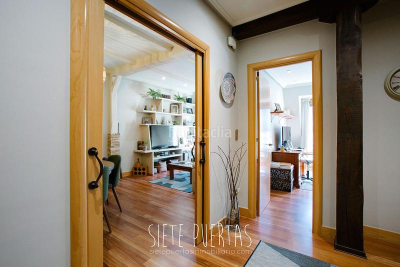 Foto db8be81b-ec66-4174-b34d-ceb06f4c0b65. Piso  a capricho en el centro de donostia. 75 m2, 2 habitaciones. balcón corrido. en Donostia - San Sebastián