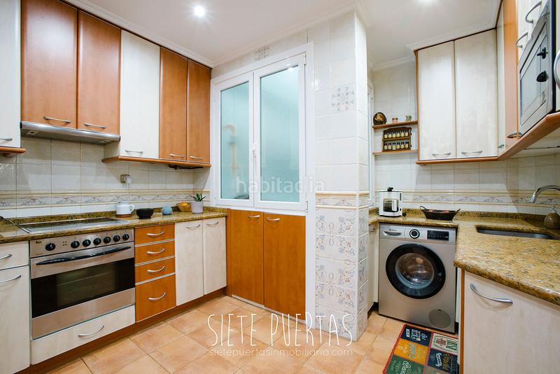 Foto e3661c7c-fe5a-424f-a9bd-864c715d0eb1. Piso  a capricho en el centro de donostia. 75 m2, 2 habitaciones. balcón corrido. en Donostia - San Sebastián