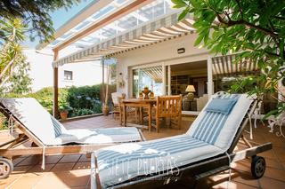 Casa adossada  Isidro ansorena kalea. Magnífica vivienda unifamiliar adosada en esquina con 192 m2 de