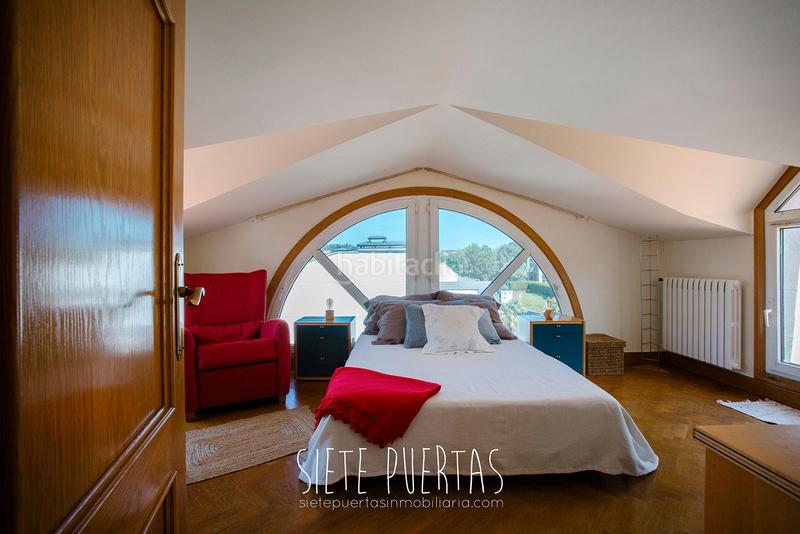 Foto 0ee7f68d-c940-4014-a414-902693867bd0. Casa adossada amb xemeneia calefacció aparcament piscina a Donostia - San Sebastián