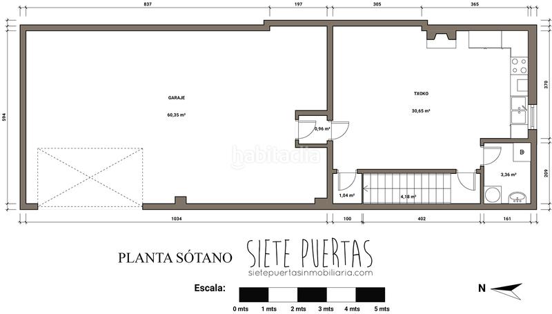 Foto b7ac813c-dde2-4508-8396-14312f58e131. Casa adossada amb xemeneia calefacció aparcament piscina a Donostia - San Sebastián