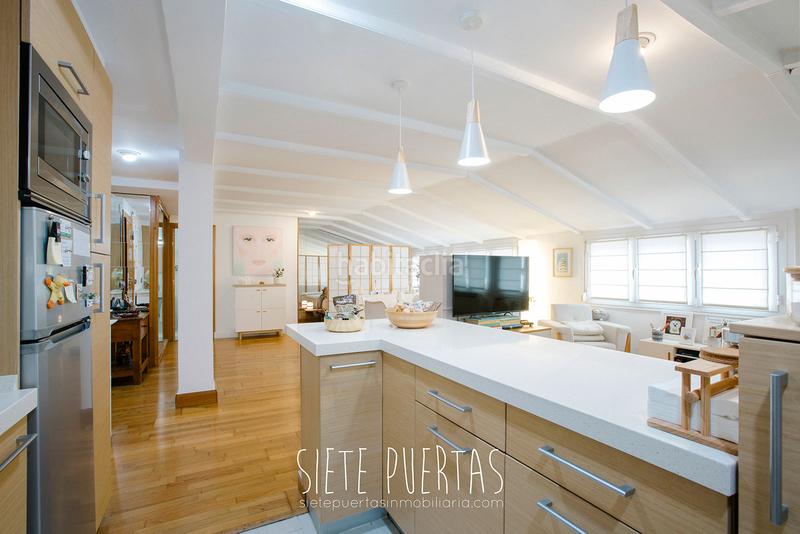 Foto f12d3d7a-9113-45f8-8d1b-cca1a2bcc4d0. Penthouse with heating in Gros Donostia - San Sebastián