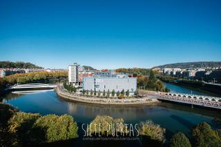 Appartement  Eustasio amilibia kalea. Piso de tres habitaciones en buen estado con vistas despejadas y