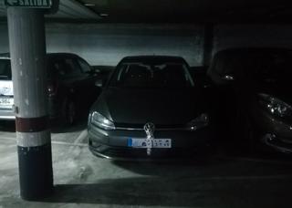 Car parking in Calle de Iñigo Arista 26