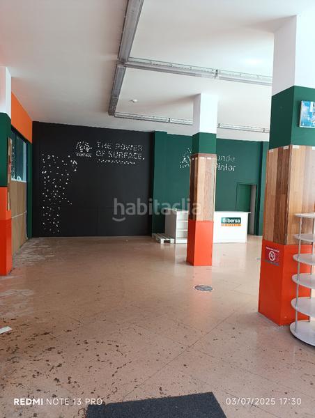 Foto b9b6f6e2-109b-4708-9459-92e95e57b779. Local comercial a calle bernardino tirapu 23 a Rochapea Pamplona / Iruña