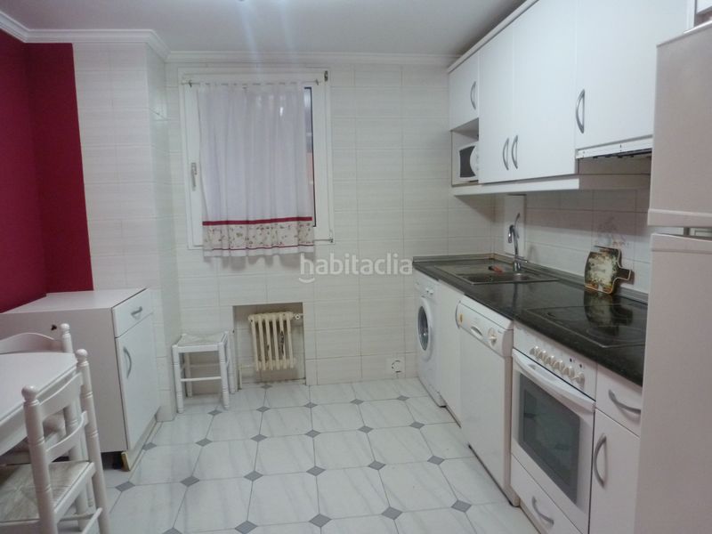 Foto 45741d2b-0245-4216-b4ca-08fe023da5c3. Lloguer pis amb calefacció a Barañáin / Barañain