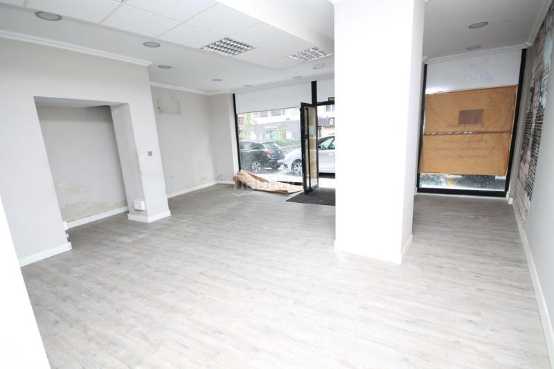 Foto aaf5f4f9-480a-437e-8ec6-f58647b3a012. Location local commercial dans la txitxarra - murrieta - parke Santurtzi Santurtzi