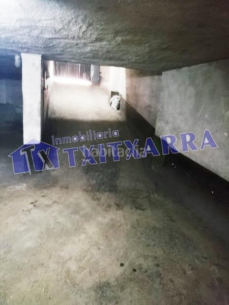 Foto af998f72-297e-463d-8608-69f6b32c2fe5. Parking voiture dans Las Viñas Santurtzi