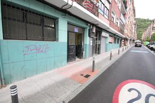 Locale commerciale in Doctor Fleming 17-19