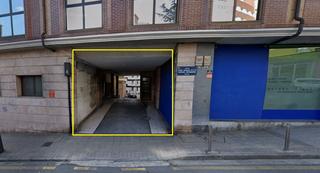 Parking coche en Kabiezes. Parcela de garaje  en venta junto al metro de cabieces
