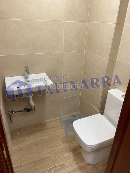 Foto db95e022-d540-4024-bde9-584563f23f01. Affitto locale commerciale in Centro Santurtzi