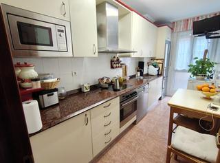 Pis a La Txitxarra - Murrieta - Parke Santurtzi. Piso en venta zona ambulatorio con parcela y trastero