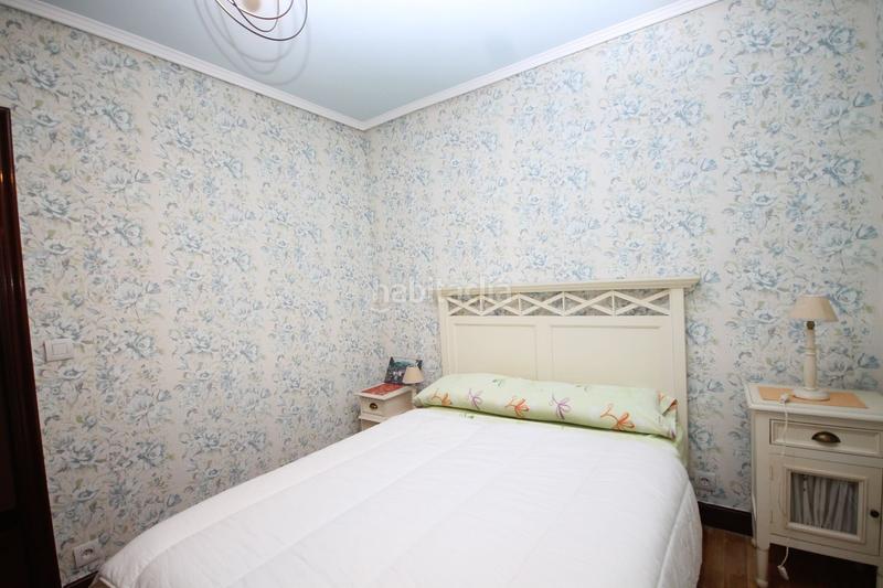 Foto 46a0b4ff-a915-4344-bb23-c5715e104587. Piso exclusiva! piso en venta en plaza coscojales ascensor terraza 90 m2 en Santurtzi