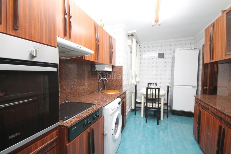 Foto ab88de77-18d6-49ba-938b-0744c6b44c57. Piso exclusiva! piso en venta en plaza coscojales ascensor terraza 90 m2 en Santurtzi