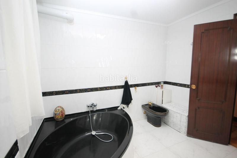 Foto f989644b-26b8-4516-a97d-52e3703e40a7. Piso exclusiva! piso en venta en plaza coscojales ascensor terraza 90 m2 en Santurtzi