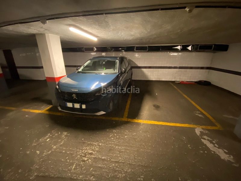 Foto 44a9cd2d-c518-4f6c-8e3b-fe245b97270b. Aparcament cotxe a la txitxarra - murrieta - parke Santurtzi Santurtzi