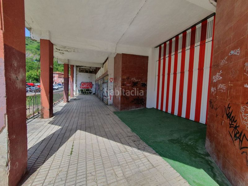 Foto 179475dc-db58-4570-8784-16469572065b. Aparcament cotxe a Mamariga Santurtzi