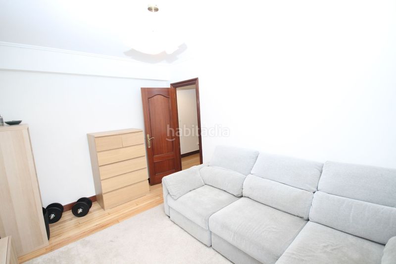 Foto 0bca7635-24da-4b20-a41c-384b0894843b. Pis a Centro Santurtzi