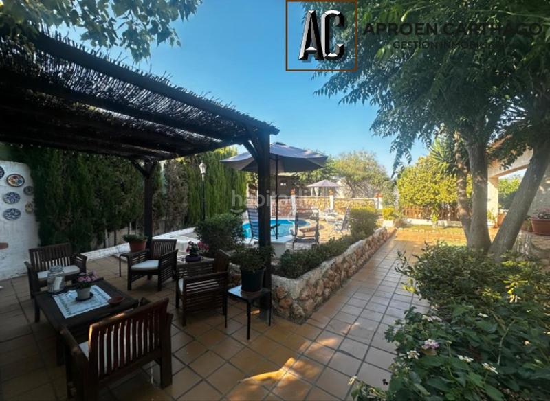 Foto 230d2eab-1bc7-4f82-bf63-f264b26bf7ef. Chalet avec cheminée parking piscine dans Canteras Cartagena