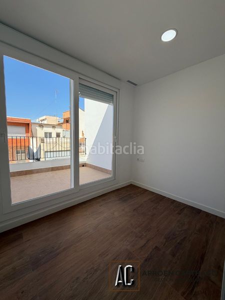 Foto 6ee1c1bb-2a79-4643-bd3d-9d5dcbab35fe. Chalet dúplex de 3 dormitorios con terrazas y patio en Los Dolores en Cartagena