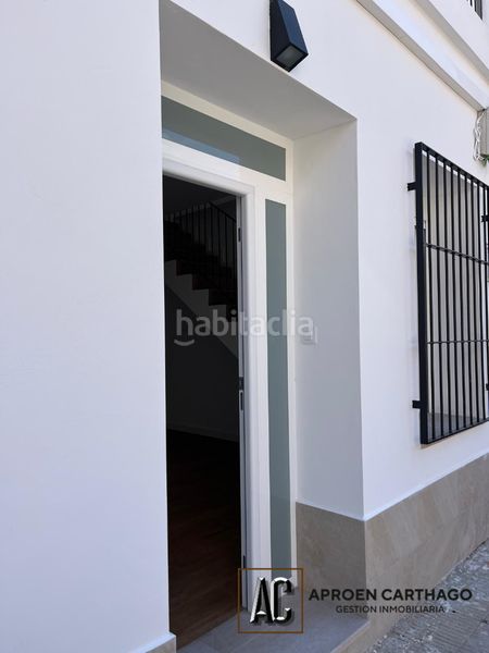 Foto a0cb7320-4d27-4323-8a54-98db06b29b1e. Chalet dúplex de 3 dormitorios con terrazas y patio en Los Dolores en Cartagena