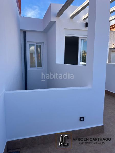 Foto c09716e4-ec62-42de-b371-64faad71804e. Chalet dúplex de 3 dormitorios con terrazas y patio en Los Dolores en Cartagena