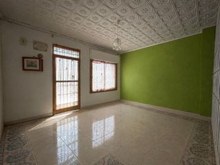 Haus in Albalat de la Ribera. Casa para reformar totalmente con posibilidad de habilitar 2 viv