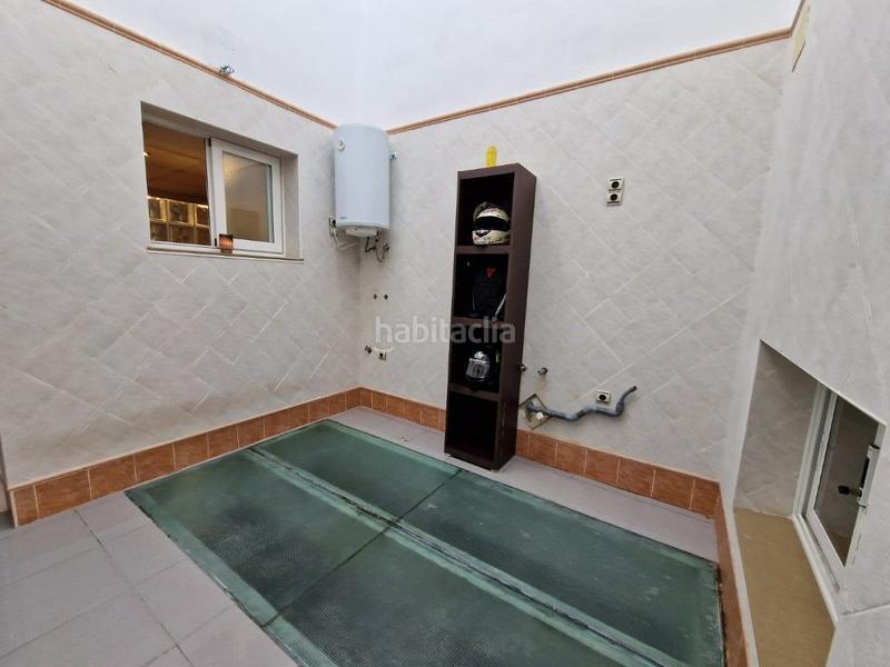 Foto 19d8ff78-46e0-4a15-b50a-3b508a235965. Gebäude in Guadassuar