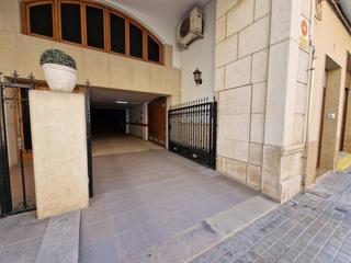 Aparcament cotxe a Algemesí. Plaza de garaje centrica