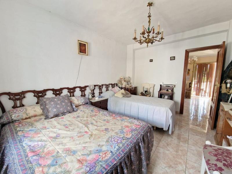 Foto 27fca4e0-4876-426b-8143-7f49cabfda8f. Casa chalet independiente bien situado con amplio terreno en Monserrat