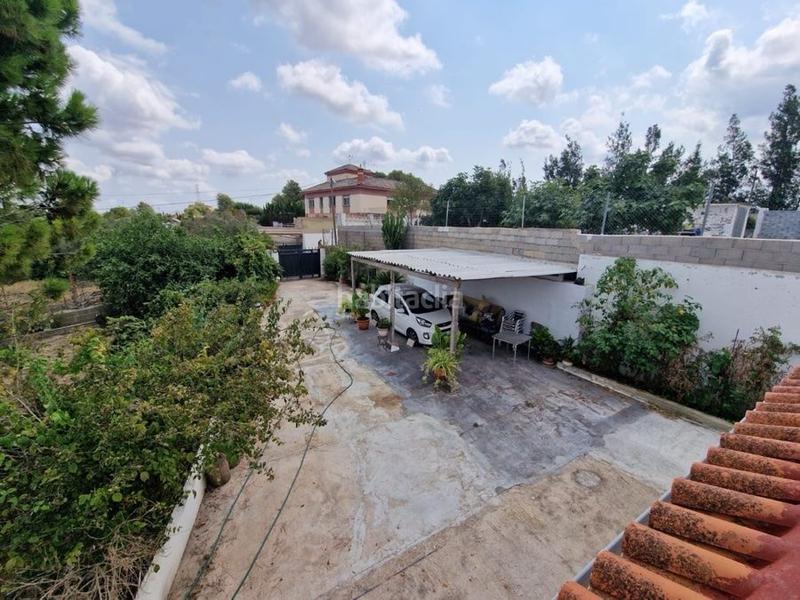 Foto 3c4921ce-1e0b-4d4b-9630-edf0bac92fa9. Casa chalet independiente bien situado con amplio terreno en Monserrat