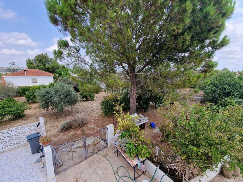 Foto 84d6108f-5e29-48ea-8995-ee7aa498d1e1. Casa chalet independiente bien situado con amplio terreno en Monserrat