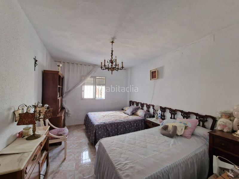 Foto 901d5516-db3d-4ccb-a4c7-cacacb888032. Casa chalet independiente bien situado con amplio terreno en Monserrat
