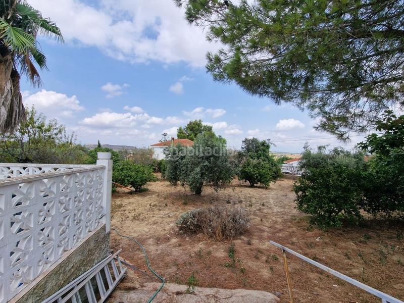 Foto 91352e0f-87b6-46e2-b824-ba49ceffd4c3. Casa chalet independiente bien situado con amplio terreno en Monserrat