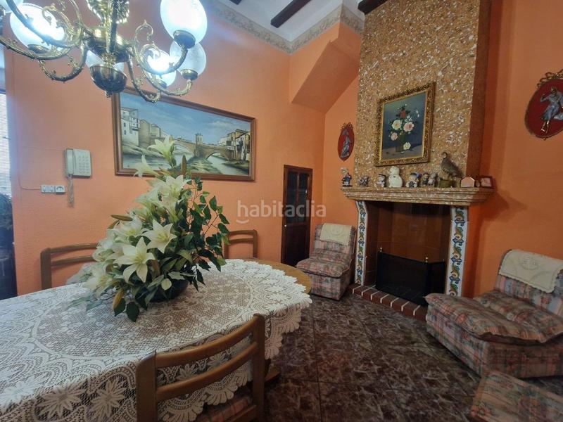 Foto 9e2bb4b9-c816-4331-b8a5-3c4146cd1c55. Casa  amplia y centrica en buen estado y con garaje en Alberic