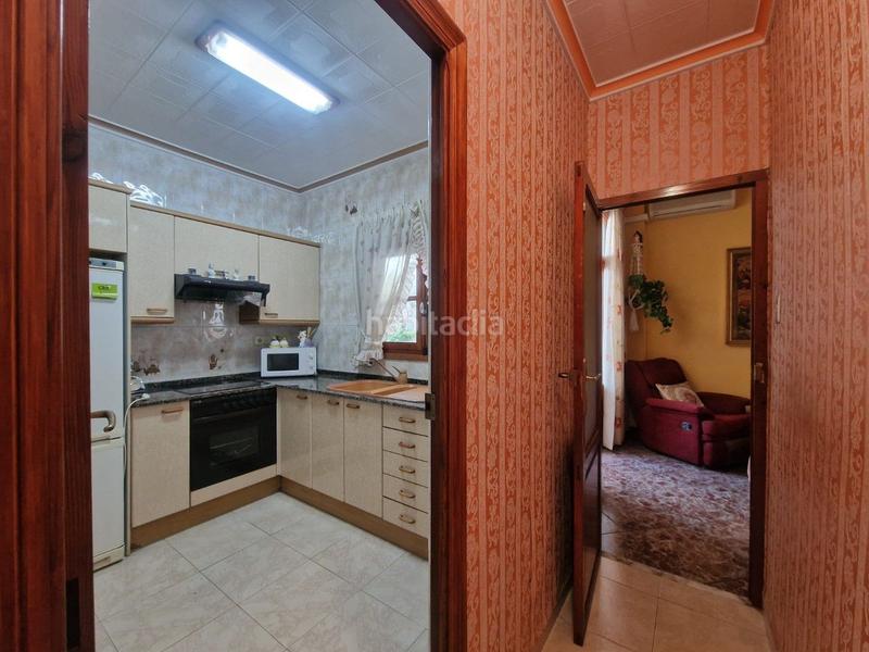 Foto bf29ee20-6047-4e9f-b9c8-b80a52486a1c. Casa  amplia y centrica en buen estado y con garaje en Alberic