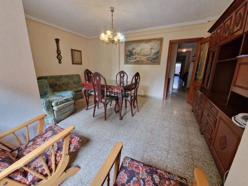 Foto 2d4ca801-8158-4272-acac-0a7a7e51b403. Piso centrico y bien ubicado con terraza en Plaza Xúquer Paiporta