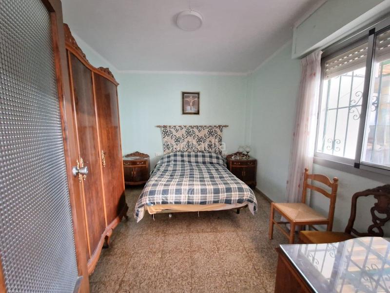 Foto ce5955dc-3c61-4042-a582-38215fff5ab6. Piso centrico y bien ubicado con terraza en Plaza Xúquer Paiporta