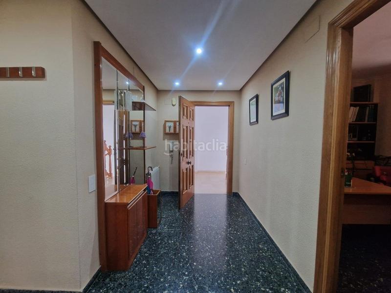 Foto 7bd61fff-1758-4ff5-aaec-6d637c2a7553. Edificio  centrico de 3 viviendas en perfecto estado con garaje y trastero en Alberic