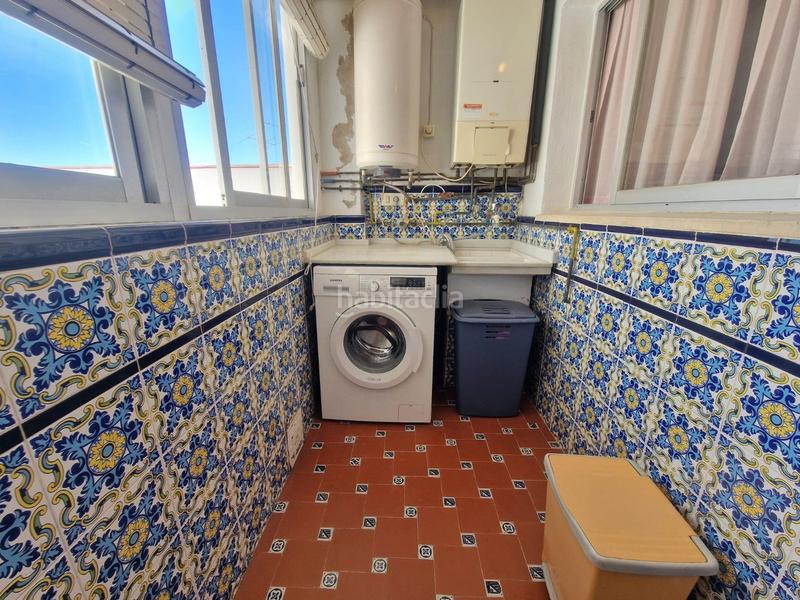 Foto 9929a563-cf7a-4d73-a1e5-c35aa969e7c4. Edificio  centrico de 3 viviendas en perfecto estado con garaje y trastero en Alberic