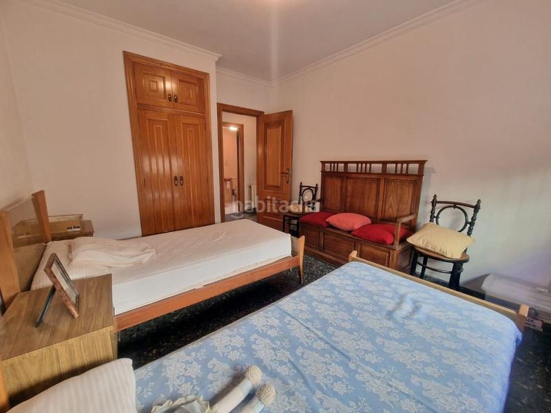 Foto a652c0b9-f02c-4f5d-add1-83ad59807de9. Edificio  centrico de 3 viviendas en perfecto estado con garaje y trastero en Alberic