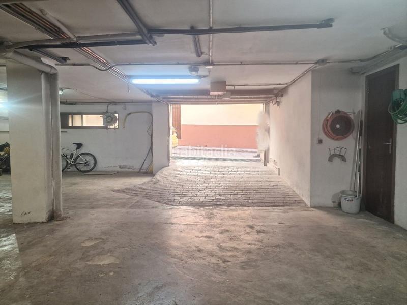 Foto f97c39c3-7e77-44e7-9bfa-6c9ffbe7d630. Edificio  centrico de 3 viviendas en perfecto estado con garaje y trastero en Alberic