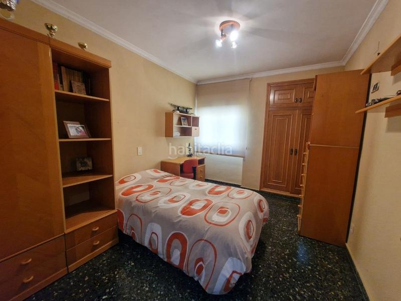 Foto f97dcb8a-6a4a-4c67-86fa-28c2d897d93f. Edificio  centrico de 3 viviendas en perfecto estado con garaje y trastero en Alberic