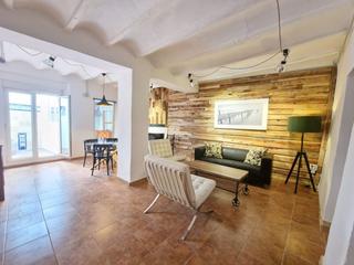 Haus in Montesa. Casa independiente de estilo rustico reformada y centrica