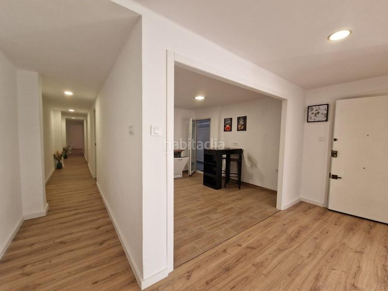 Foto 0aec94dd-7c5a-4378-ac93-63caf6f65d27. Piso amplio y bien ubicado con reforma integral en Oliva