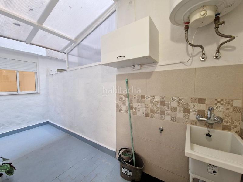 Foto 0f801da4-287f-4aa8-be91-ab24041a6188. Piso amplio y bien ubicado con reforma integral en Oliva