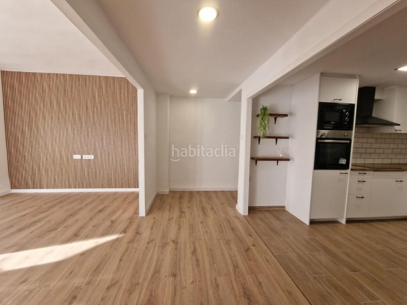 Foto 67cfbfec-a9ac-4d22-bf3d-96dc1227201d. Piso amplio y bien ubicado con reforma integral en Oliva