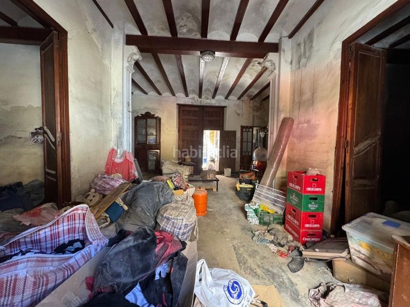 Foto a29d53a8-025a-42b1-8b11-d443cb38b1b7. Casa  esquinera y centrica con garaje para rehabilitar totalmente en Llosa de Ranes