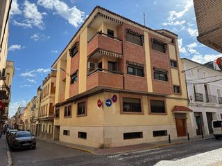 Etagenwohnung en Alberic. Amplio y centrico en perfecto estado